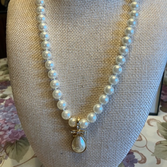 ROMAN SIGNED GLASS PEARLS WITH BEAUTIFUL PENDANT - Picture 7 of 16